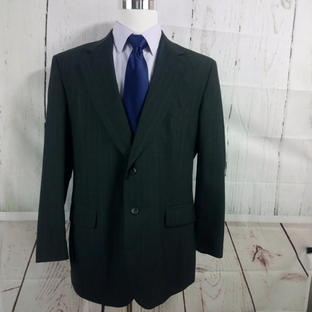 Towncraft 44R 2 Button Dark Gray Pinstripe Suit 35x30.5